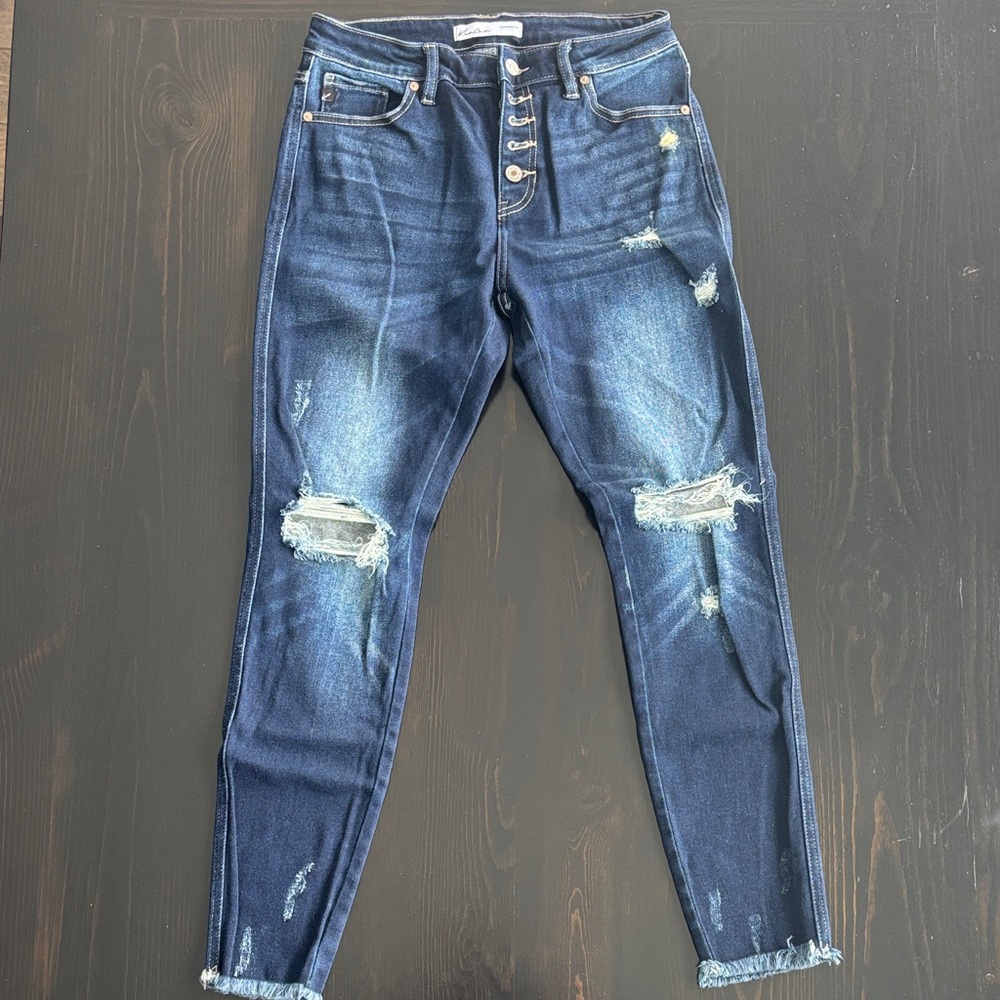 Distressed Kancan Blue Jeans